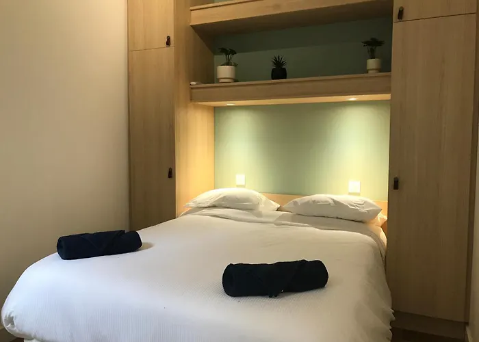 Apartment Le Larbaud - Hypercentre - Clim - Thermes- Rdc